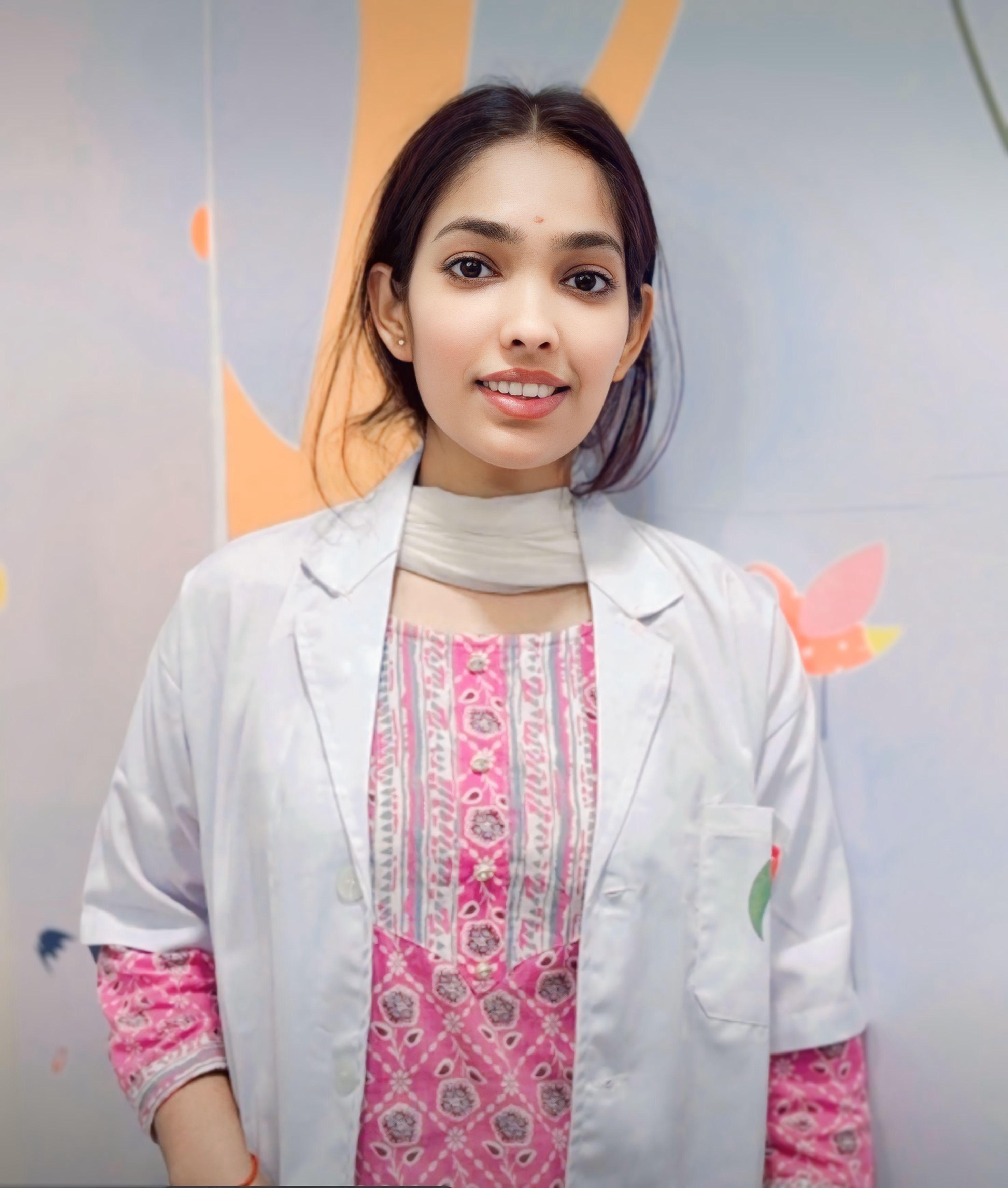 Dr Moni Shrotriya